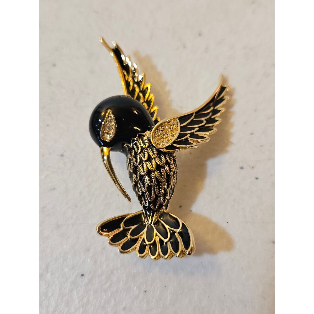 Vintage goldtone & black enamel hummingbird brooch pin